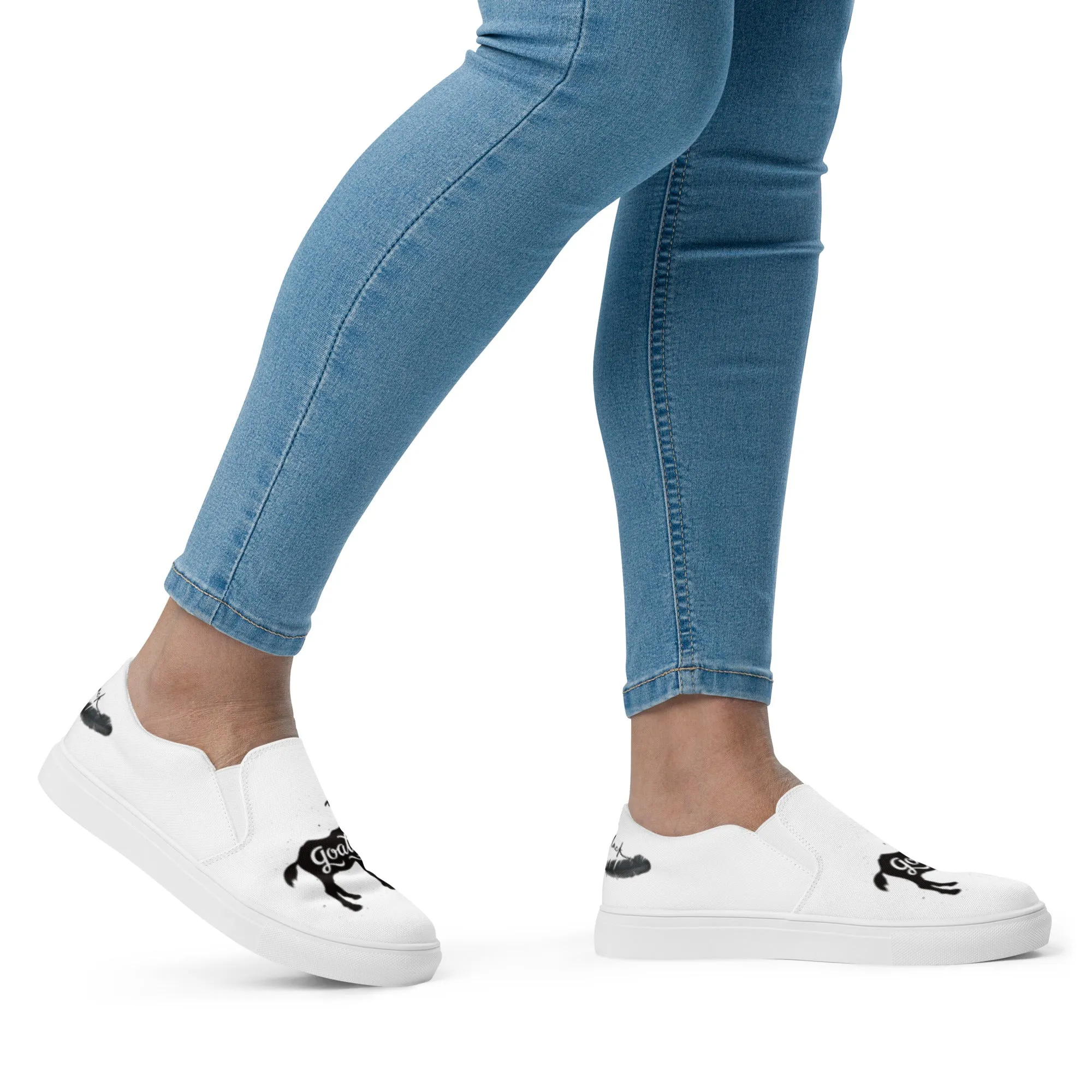 GOAT Women’s slip-on canvas shoes