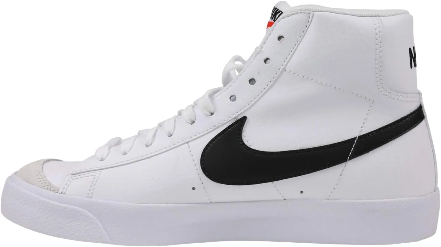 Nike Boy's Air Force 1 Mid Le (Big Kid)