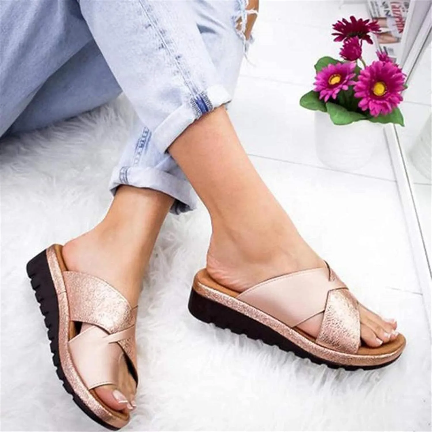 Sandals for Women Casual Summer Orthopedic Correction Leather Ring Toe Casual Bunion Slippers Flat Shoes Casual Beach Sandals Flat Heel Flip Flops,Gold,US9/EU41